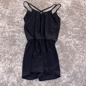 CHERYL KIDS CROSS OVER BLACK ROMPER SIZE SMALL